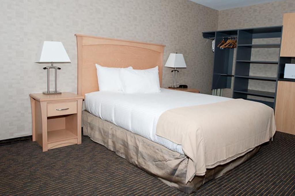 Paradise Inn&Suites Valleyview Bagian luar foto