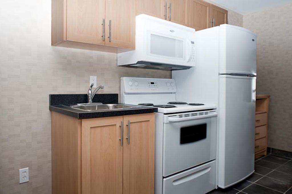 Paradise Inn&Suites Valleyview Bagian luar foto